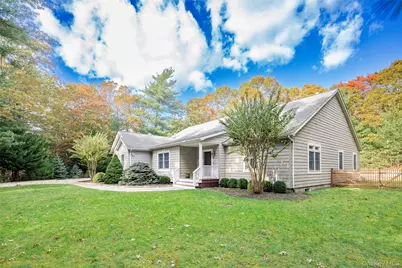 3 Sally's Path, East Hampton, NY 11937 - Photo 2