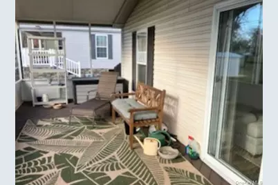 1661 Old Country Road #166, Riverhead, NY 11901 - Photo 6