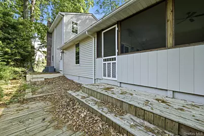 10 Woodland Lane, Huntington, NY 11743 - Photo 24