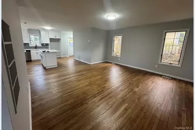 10 Woodland Lane, Huntington, NY 11743 - Photo 16