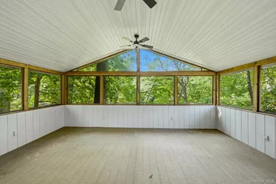 10 Woodland Lane, Huntington, NY 11743 - Photo 12
