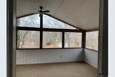 10 Woodland Lane, Huntington, NY 11743 - Photo 20