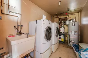 212 Lakeview Ave, Malverne, NY 11565 - Photo 18