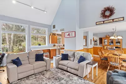 107 Spinney Road, East Quogue, NY 11942 - Photo 8