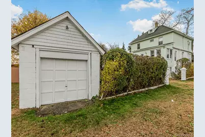 90 Meucci Avenue, Copiague, NY 11726 - Photo 4