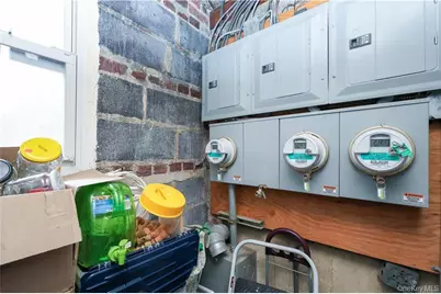 2415 E 27th Street, Brooklyn, NY 11235 - Photo 30