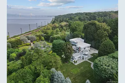 43 Matthiessen Park N, Irvington, NY 10533 - Photo 2