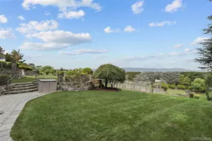 43 Matthiessen Park N, Irvington, NY 10533 - Photo 18