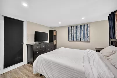 1956 81st Street, East Elmhurst, NY 11370 - Photo 32