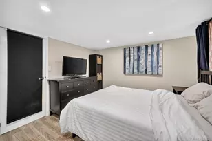 19-56 81st St, East Elmhurst, NY 11370 - Photo 32