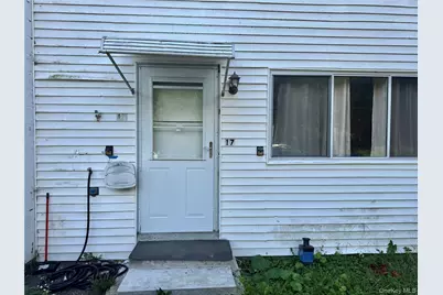 17 N Aspen Road, Middletown, NY 10940 - Photo 2
