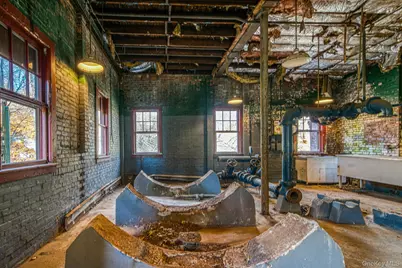 37 E Market Street, Hyde Park, NY 12538 - Photo 20