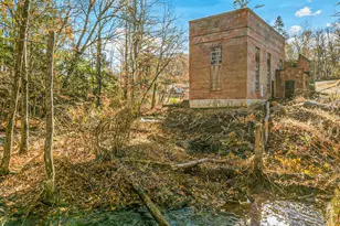 37 E Market St, Hyde Park, NY 12538 - Photo 6