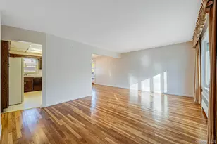 44 Clark St, Huntington, NY 11743 - Photo 10