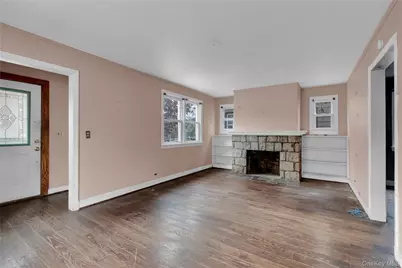 32 Tibbetts Road, Yonkers, NY 10705 - Photo 2