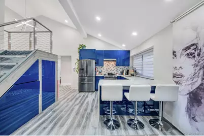 15 Drake Avenue, Bellport, NY 11713 - Photo 8