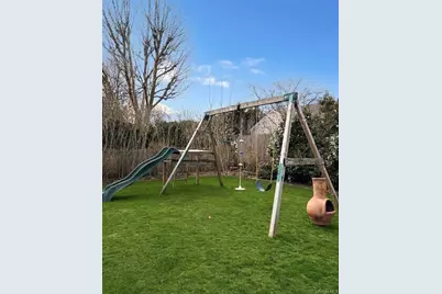 7 Cherry Street, Glen Head, NY 11545 - Photo 32