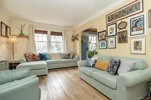 7 Cherry St, Glen Head, NY 11545 - Photo 4