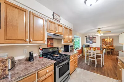 86 Seawanhaka Avenue, Lake Grove, NY 11755 - Photo 10
