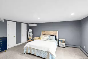 300 Center Bay Dr, West Islip, NY 11795 - Photo 14