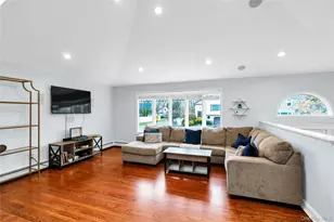 300 Center Bay Dr, West Islip, NY 11795 - Photo 6