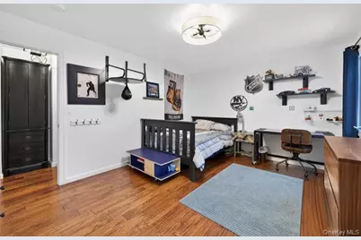 42 Highfield Lane, Roslyn Heights, NY 11577 - Photo 20