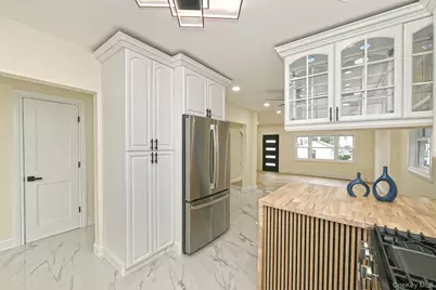 116 Beach Avenue, Bellmore, NY 11710 - Photo 6