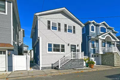 116 Beach Avenue, Bellmore, NY 11710 - Photo 32