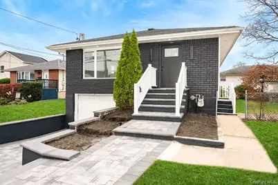 2874 Hempstead Lane, Wantagh, NY 11793 - Photo 1