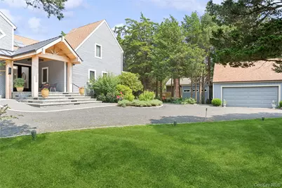 425 Cedar Point Drive E, Southold, NY 11971 - Photo 4