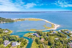 425 Cedar Point Dr E, Southold, NY 11971 - Photo 46