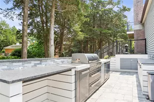 425 Cedar Point Dr E, Southold, NY 11971 - Photo 38