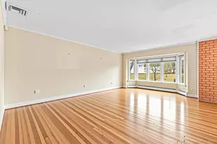 38 Hazelwood Dr, Jericho, NY 11753 - Photo 8