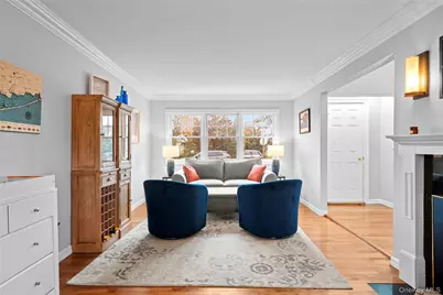 625 Edgewater Road, Oakdale, NY 11769 - Photo 8