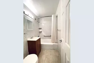 136-04 Cherry Avenue #3I, Flushing, NY 11355 - Photo 2