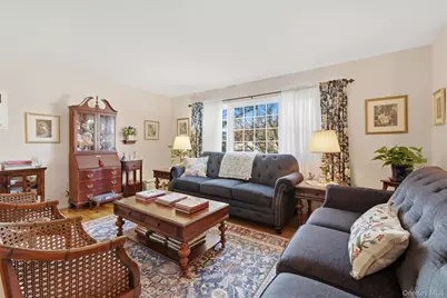 1 Weather Vane Way, Middletown, NY 10940 - Photo 8