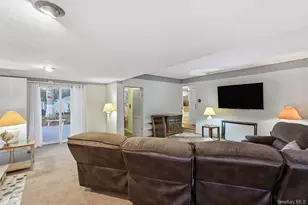 11 Val Ct, Holbrook, NY 11741 - Photo 6