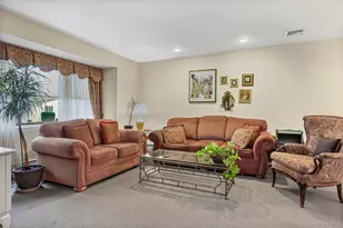 2476 Florin Ct, Bellmore, NY 11710 - Photo 4