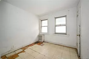 94-28 209th St, Queens Village, NY 11428 - Photo 16