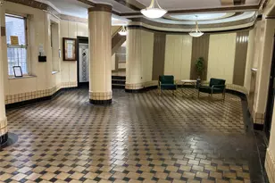 2166 Bronx Pk E, Bronx, NY 10462 - Photo 2