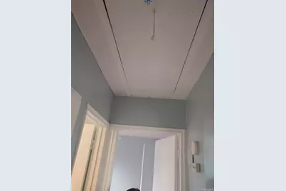 263-01 74th Avenue #2, Glen Oaks, NY 11004 - Photo 10