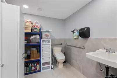 86 Maple Avenue, New City, NY 10956 - Photo 28