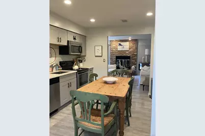 50 Hubbard Lane #14, Southampton, NY 11968 - Photo 4