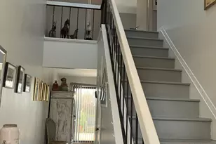 50 Hubbard Ln, Southampton, NY 11968 - Photo 2