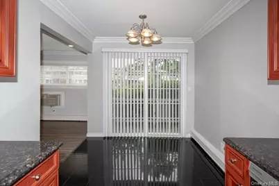 76 Mount Vernon Avenue #B08, Patchogue, NY 11772 - Photo 4