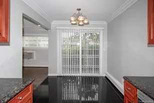 76 Mount Vernon Ave, Patchogue, NY 11772 - Photo 4