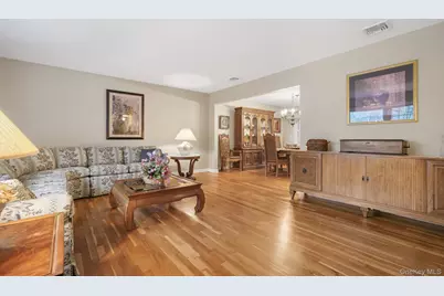 15 Marget Ann Lane, Montebello, NY 10901 - Photo 14
