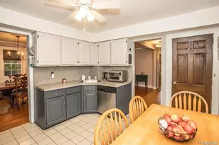 2 Elm Pl, Glen Head, NY 11545 - Photo 10