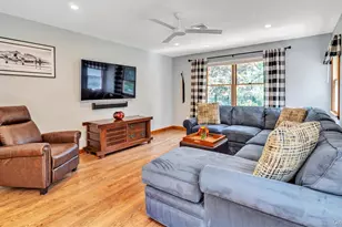 181 Landing Ln, Calverton, NY 11933 - Photo 16