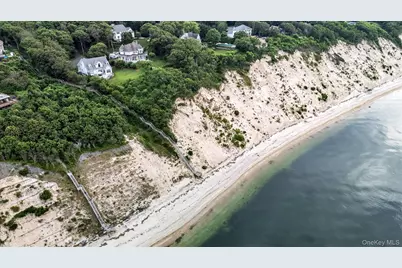 181 Landing Lane, Calverton, NY 11933 - Photo 34